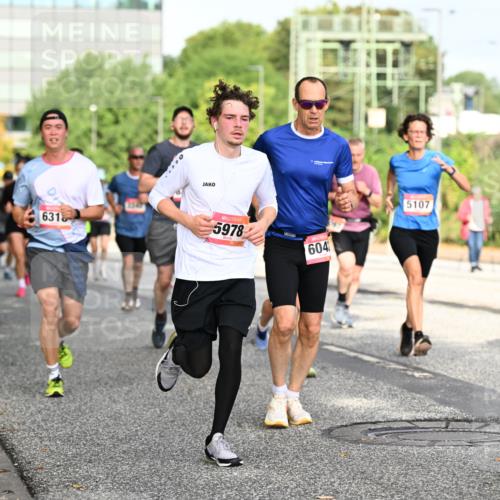 06.09.2026 - CURREX Alsterlauf Dr. Thomas Lammeyer http://msf.ph/oto/10131173 06.09.2026 09:54:10 Laufen 18400, 631, 2042, 5978, 604, 5107, 351 meine-sportfotos.de