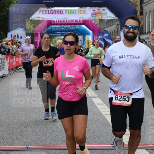 06.09.2026 - CURREX Alsterlauf Strokosch-Dieckow http://msf.ph/oto/10131194 06.09.2026 10:05:07 Ziel 2709, 3317, 3793, 3853, 3854, 3968, 4230, 4231, 4549, 4565, 4994, 5044, 5300, 5329, 5765, 6110, 6179, 6209, 6251, 6253, 8064, 8099, 8298 meine-sportfotos.de