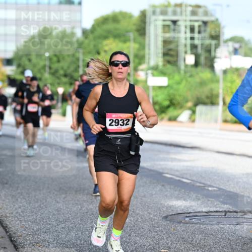 06.09.2026 - CURREX Alsterlauf Dr. Thomas Lammeyer http://msf.ph/oto/10131195 06.09.2026 09:54:19 Laufen 2932, 2877 meine-sportfotos.de