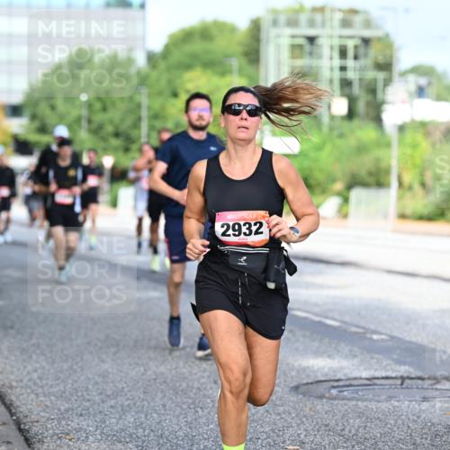 06.09.2026 - CURREX Alsterlauf Dr. Thomas Lammeyer http://msf.ph/oto/10131198 06.09.2026 09:54:19 Laufen 2932 meine-sportfotos.de