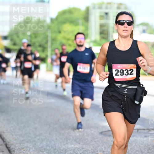 06.09.2026 - CURREX Alsterlauf Dr. Thomas Lammeyer http://msf.ph/oto/10131204 06.09.2026 09:54:20 Laufen 2932 meine-sportfotos.de