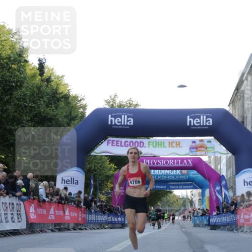 06.09.2026 - CURREX Alsterlauf Yannick Fuchs http://msf.ph/oto/10131212 06.09.2026 09:39:04 Ziel 2379, 2784, 4164, 4706, 5161, 5333, 5692, 5830, 6370 meine-sportfotos.de