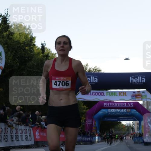 06.09.2026 - CURREX Alsterlauf Yannick Fuchs http://msf.ph/oto/10131277 06.09.2026 09:39:06 Ziel 2379, 4164, 4706, 5161, 5830 meine-sportfotos.de