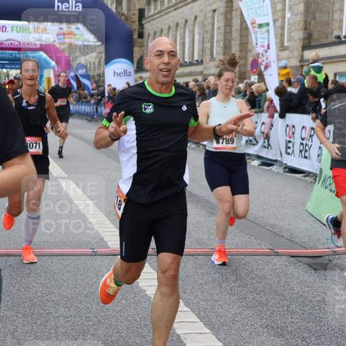 06.09.2026 - CURREX Alsterlauf Strokosch-Dieckow http://msf.ph/oto/10131304 06.09.2026 09:52:13 Ziel 2118, 2191, 2284, 2758, 3289, 3301, 3450, 3789, 3839, 3975, 4462, 4567, 5129, 5287, 5321, 8071 meine-sportfotos.de