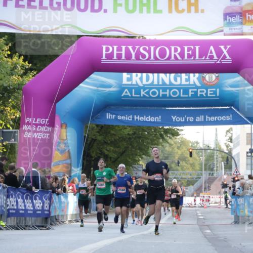 06.09.2026 - CURREX Alsterlauf Yannick Fuchs http://msf.ph/oto/10131307 06.09.2026 09:39:09 Ziel 2379, 4164, 4706, 5161, 5830 meine-sportfotos.de