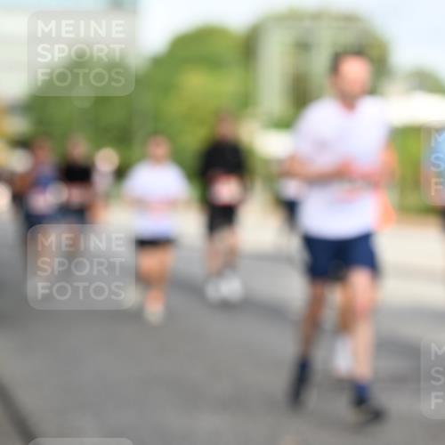 06.09.2026 - CURREX Alsterlauf Dr. Thomas Lammeyer http://msf.ph/oto/10131310 06.09.2026 09:54:32 Laufen  meine-sportfotos.de