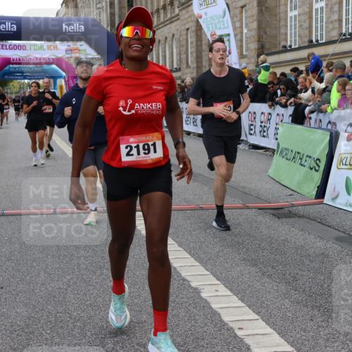 06.09.2026 - CURREX Alsterlauf Strokosch-Dieckow http://msf.ph/oto/10131337 06.09.2026 09:52:17 Ziel 2118, 2191, 2284, 2758, 3289, 3301, 3450, 3789, 4462, 5129, 5287, 8071 meine-sportfotos.de