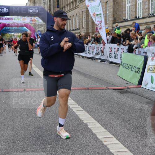 06.09.2026 - CURREX Alsterlauf Strokosch-Dieckow http://msf.ph/oto/10131357 06.09.2026 09:52:18 Ziel 2118, 2191, 2284, 2758, 2765, 3124, 3289, 3450, 3789, 4301, 4462, 5129, 5287, 8071 meine-sportfotos.de