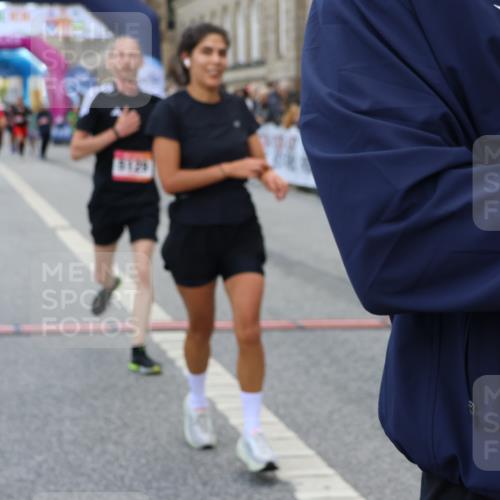 06.09.2026 - CURREX Alsterlauf Strokosch-Dieckow http://msf.ph/oto/10131396 06.09.2026 09:52:19 Ziel 2118, 2191, 2284, 2758, 2765, 3124, 3289, 3450, 3789, 4301, 4462, 5129, 5287, 8071 meine-sportfotos.de