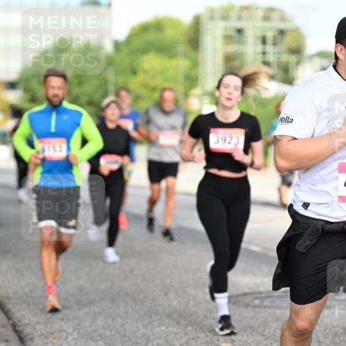 06.09.2026 - CURREX Alsterlauf Dr. Thomas Lammeyer http://msf.ph/oto/10131415 06.09.2026 09:54:41 Laufen 3923, 4800 meine-sportfotos.de