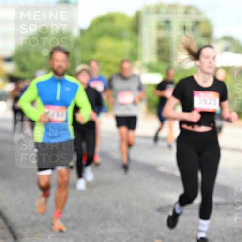 06.09.2026 - CURREX Alsterlauf Dr. Thomas Lammeyer http://msf.ph/oto/10131419 06.09.2026 09:54:42 Laufen  meine-sportfotos.de