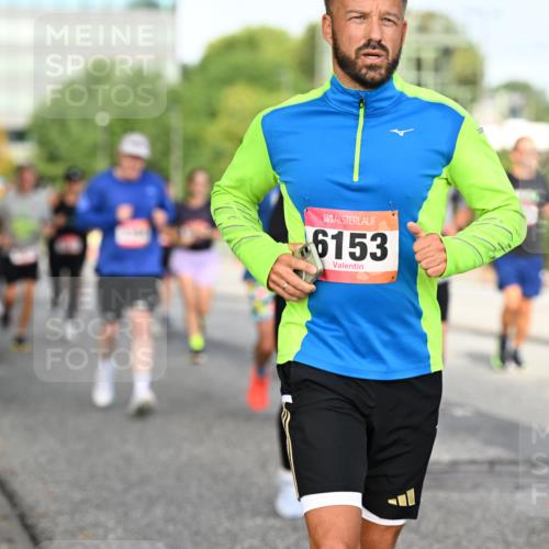 06.09.2026 - CURREX Alsterlauf Dr. Thomas Lammeyer http://msf.ph/oto/10131435 06.09.2026 09:54:43 Laufen 6153 meine-sportfotos.de