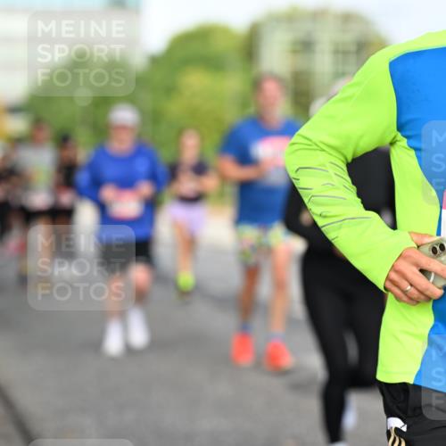 06.09.2026 - CURREX Alsterlauf Dr. Thomas Lammeyer http://msf.ph/oto/10131442 06.09.2026 09:54:44 Laufen 6153 meine-sportfotos.de