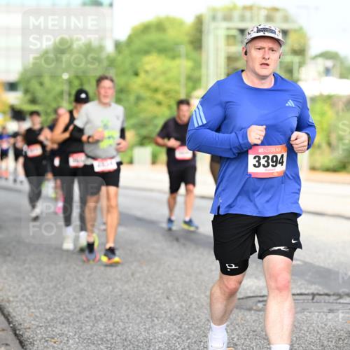 06.09.2026 - CURREX Alsterlauf Dr. Thomas Lammeyer http://msf.ph/oto/10131467 06.09.2026 09:54:46 Laufen 3394, 3122 meine-sportfotos.de