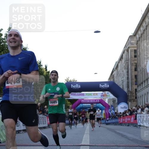 06.09.2026 - CURREX Alsterlauf Yannick Fuchs http://msf.ph/oto/10131477 06.09.2026 09:39:20 Ziel 2948, 4074, 4698, 4866, 5639, 5685, 5967 meine-sportfotos.de