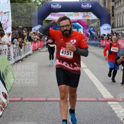 06.09.2026 - CURREX Alsterlauf Strokosch-Dieckow http://msf.ph/oto/10131522 06.09.2026 10:05:26 Ziel 1239, 2195, 2310, 3011, 3315, 3336, 3527, 3528, 3737, 3838, 3890, 4151, 4642, 4769 meine-sportfotos.de