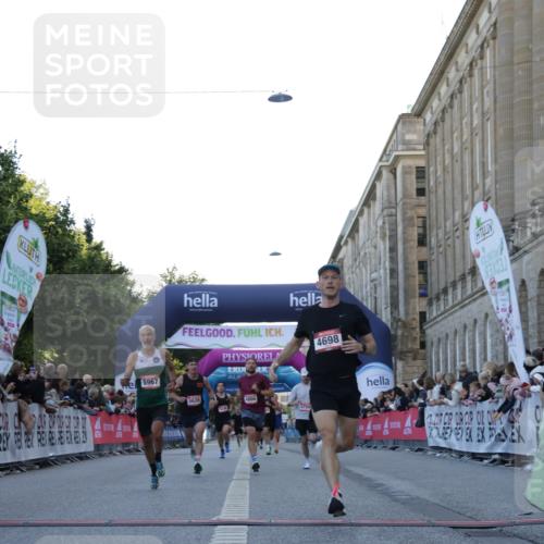06.09.2026 - CURREX Alsterlauf Yannick Fuchs http://msf.ph/oto/10131531 06.09.2026 09:39:22 Ziel 2948, 3759, 4074, 4698, 4866, 5246, 5639, 5685, 5967 meine-sportfotos.de