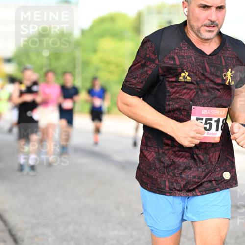 06.09.2026 - CURREX Alsterlauf Dr. Thomas Lammeyer http://msf.ph/oto/10131537 06.09.2026 09:54:52 Laufen 518 meine-sportfotos.de