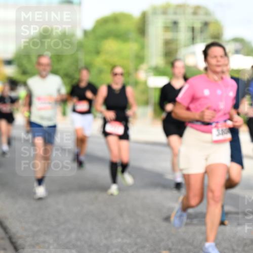 06.09.2026 - CURREX Alsterlauf Dr. Thomas Lammeyer http://msf.ph/oto/10131578 06.09.2026 09:54:56 Laufen  meine-sportfotos.de