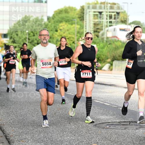 06.09.2026 - CURREX Alsterlauf Dr. Thomas Lammeyer http://msf.ph/oto/10131586 06.09.2026 09:54:57 Laufen 4050, 5858, 4732, 2711, 257 meine-sportfotos.de