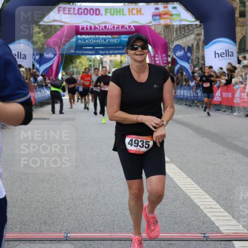 06.09.2026 - CURREX Alsterlauf Strokosch-Dieckow http://msf.ph/oto/10131589 06.09.2026 09:52:32 Ziel 2495, 2511, 2529, 2970, 3217, 3316, 3471, 4005, 4643, 4935, 5294, 5323, 5454, 5677, 6139 meine-sportfotos.de