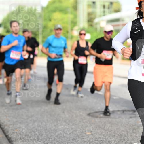 06.09.2026 - CURREX Alsterlauf Dr. Thomas Lammeyer http://msf.ph/oto/10131616 06.09.2026 09:55:04 Laufen 6073 meine-sportfotos.de