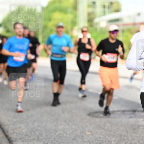 06.09.2026 - CURREX Alsterlauf Dr. Thomas Lammeyer http://msf.ph/oto/10131618 06.09.2026 09:55:05 Laufen 6073 meine-sportfotos.de