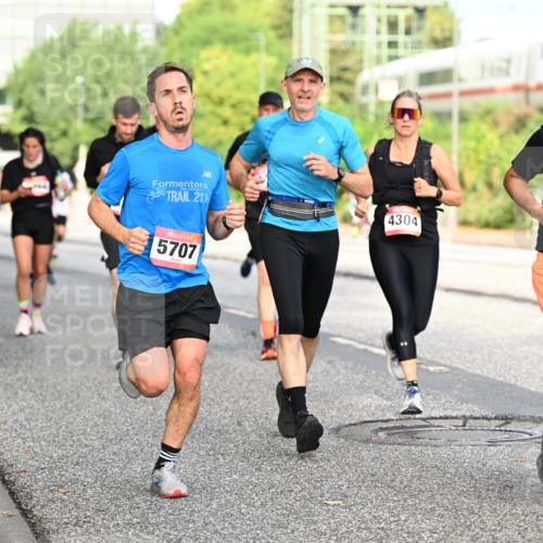 06.09.2026 - CURREX Alsterlauf Dr. Thomas Lammeyer http://msf.ph/oto/10131627 06.09.2026 09:55:05 Laufen 211, 5707, 4304, 4501 meine-sportfotos.de