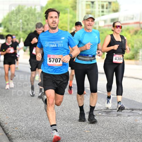 06.09.2026 - CURREX Alsterlauf Dr. Thomas Lammeyer http://msf.ph/oto/10131630 06.09.2026 09:55:06 Laufen 21, 1, 5707, 4304 meine-sportfotos.de