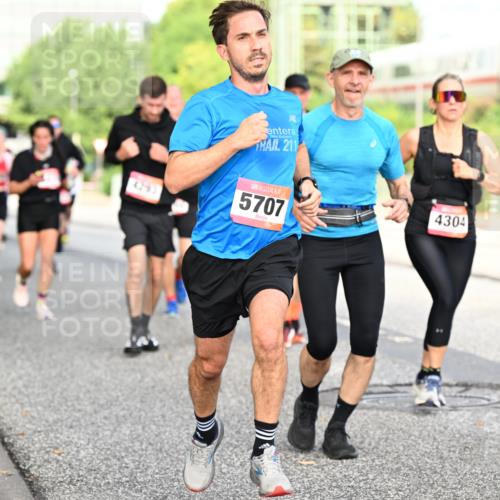 06.09.2026 - CURREX Alsterlauf Dr. Thomas Lammeyer http://msf.ph/oto/10131634 06.09.2026 09:55:06 Laufen 211, 5707, 4304 meine-sportfotos.de