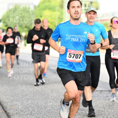 06.09.2026 - CURREX Alsterlauf Dr. Thomas Lammeyer http://msf.ph/oto/10131637 06.09.2026 09:55:06 Laufen 21, 1, 5707, 4304 meine-sportfotos.de