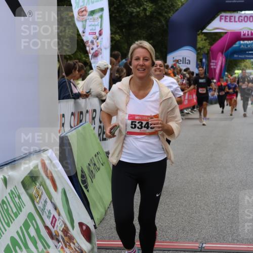 06.09.2026 - CURREX Alsterlauf Strokosch-Dieckow http://msf.ph/oto/10131638 06.09.2026 10:05:33 Ziel 2310, 3315, 3527, 3528, 3890, 4152, 4511, 5349, 5373, 5777 meine-sportfotos.de