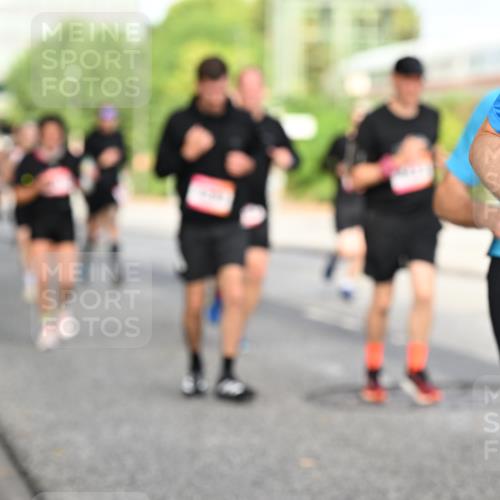 06.09.2026 - CURREX Alsterlauf Dr. Thomas Lammeyer http://msf.ph/oto/10131644 06.09.2026 09:55:07 Laufen  meine-sportfotos.de