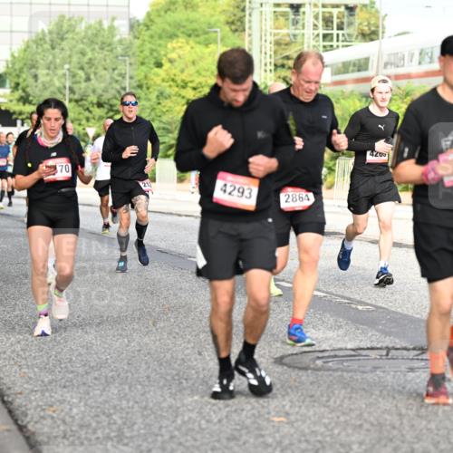 06.09.2026 - CURREX Alsterlauf Dr. Thomas Lammeyer http://msf.ph/oto/10131648 06.09.2026 09:55:08 Laufen 3313, 70, 21, 4293, 2864, 4200 meine-sportfotos.de