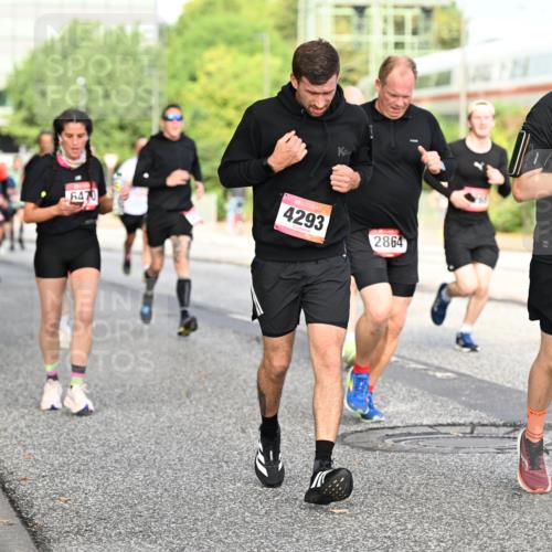 06.09.2026 - CURREX Alsterlauf Dr. Thomas Lammeyer http://msf.ph/oto/10131650 06.09.2026 09:55:08 Laufen 6470, 4293, 2864, 4423 meine-sportfotos.de