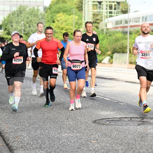 06.09.2026 - CURREX Alsterlauf Dr. Thomas Lammeyer http://msf.ph/oto/10131696 06.09.2026 09:55:12 Laufen 3313, 4299, 82, 226, 8077, 4227, 3261 meine-sportfotos.de