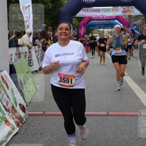 06.09.2026 - CURREX Alsterlauf Strokosch-Dieckow http://msf.ph/oto/10131707 06.09.2026 10:05:36 Ziel 2310, 3064, 3315, 4152, 4408, 4511, 5135, 5349, 5373, 5405, 5406, 5777, 6458 meine-sportfotos.de