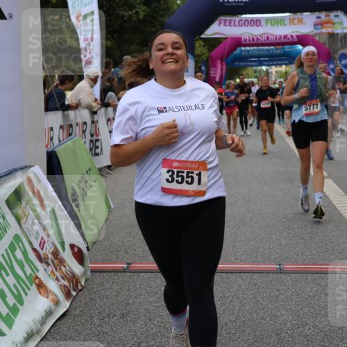 06.09.2026 - CURREX Alsterlauf Strokosch-Dieckow http://msf.ph/oto/10131729 06.09.2026 10:05:36 Ziel 2310, 3064, 3315, 4152, 4408, 4511, 5135, 5349, 5373, 5405, 5406, 5777, 6458 meine-sportfotos.de