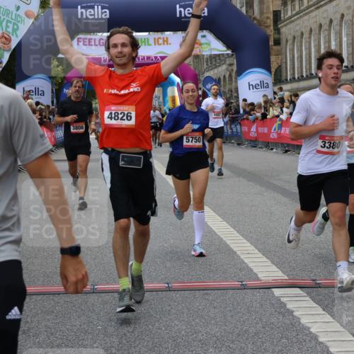 06.09.2026 - CURREX Alsterlauf Strokosch-Dieckow http://msf.ph/oto/10131733 06.09.2026 09:52:42 Ziel 2799, 2936, 3058, 3380, 3471, 3808, 4375, 4457, 4826, 5750, 5928, 8226 meine-sportfotos.de