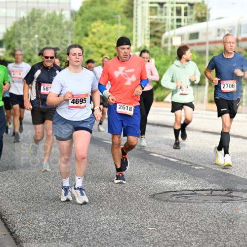 06.09.2026 - CURREX Alsterlauf Dr. Thomas Lammeyer http://msf.ph/oto/10131740 06.09.2026 09:55:17 Laufen 5099, 581, 4695, 2618, 2706 meine-sportfotos.de