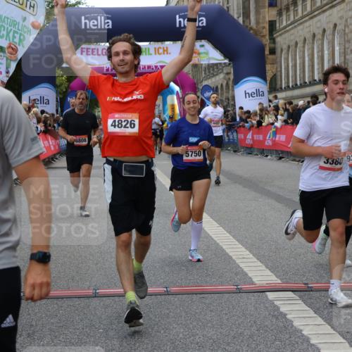 06.09.2026 - CURREX Alsterlauf Strokosch-Dieckow http://msf.ph/oto/10131741 06.09.2026 09:52:42 Ziel 2799, 2936, 3058, 3380, 3471, 3808, 4375, 4457, 4826, 5750, 5928, 8226 meine-sportfotos.de