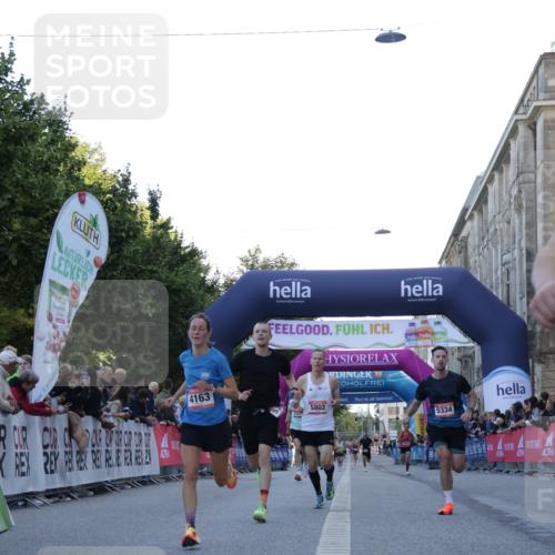 06.09.2026 - CURREX Alsterlauf Yannick Fuchs http://msf.ph/oto/10131747 06.09.2026 09:39:30 Ziel 2739, 3270, 3759, 3972, 4163, 4698, 4866, 5246, 5334, 5339, 5639, 5803, 5967 meine-sportfotos.de