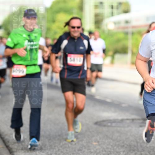 06.09.2026 - CURREX Alsterlauf Dr. Thomas Lammeyer http://msf.ph/oto/10131761 06.09.2026 09:55:19 Laufen 3099, 5410, 4695 meine-sportfotos.de