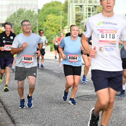 06.09.2026 - CURREX Alsterlauf Dr. Thomas Lammeyer http://msf.ph/oto/10131783 06.09.2026 09:55:22 Laufen 2120, 6065, 6064, 6118 meine-sportfotos.de