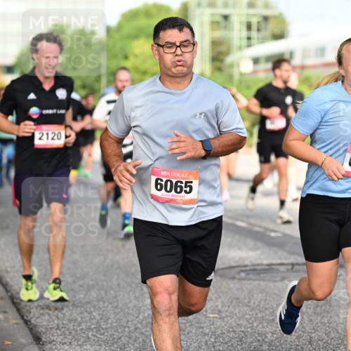 06.09.2026 - CURREX Alsterlauf Dr. Thomas Lammeyer http://msf.ph/oto/10131800 06.09.2026 09:55:23 Laufen 2120, 6065, 6064 meine-sportfotos.de