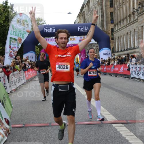 06.09.2026 - CURREX Alsterlauf Strokosch-Dieckow http://msf.ph/oto/10131809 06.09.2026 09:52:42 Ziel 2799, 2936, 3058, 3380, 3471, 3808, 4375, 4457, 4826, 5750, 5928, 8226 meine-sportfotos.de