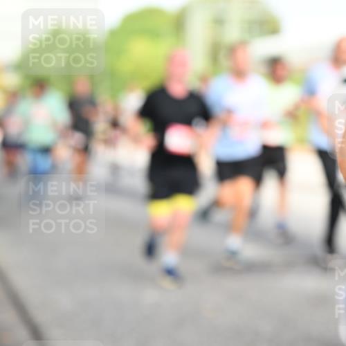 06.09.2026 - CURREX Alsterlauf Dr. Thomas Lammeyer http://msf.ph/oto/10131822 06.09.2026 09:55:25 Laufen  meine-sportfotos.de