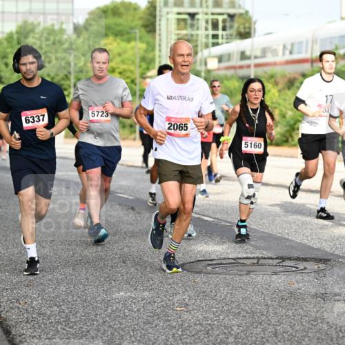 06.09.2026 - CURREX Alsterlauf Dr. Thomas Lammeyer http://msf.ph/oto/10131832 06.09.2026 09:55:30 Laufen 6337, 5723, 54, 2065, 5160, 17, 04, 35 meine-sportfotos.de