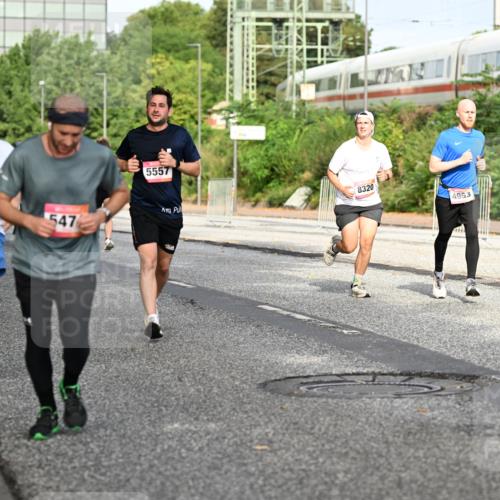 06.09.2026 - CURREX Alsterlauf Dr. Thomas Lammeyer http://msf.ph/oto/10131876 06.09.2026 09:55:34 Laufen 5557, 5801, 547, 8320, 4953 meine-sportfotos.de