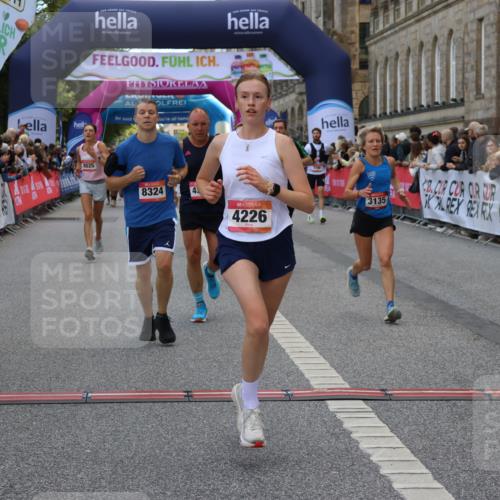 06.09.2026 - CURREX Alsterlauf Strokosch-Dieckow http://msf.ph/oto/10131881 06.09.2026 09:52:51 Ziel 2438, 2465, 2510, 2799, 3135, 3808, 3954, 3971, 4226, 4457, 4570, 6232, 8025, 8324 meine-sportfotos.de